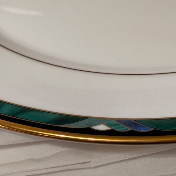 Lenox VTG “Kelly” 4 pc gold trim includes butter, salad, lunch, dinner plates-F - Picture 8 of 13